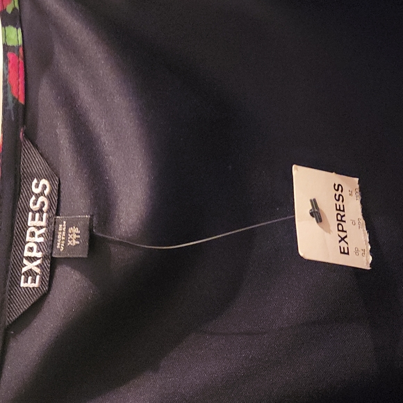 NWT Express Black and Red Poppy Floral Print Maxi Dress With HIgh Side XXS - Picture 9 of 9